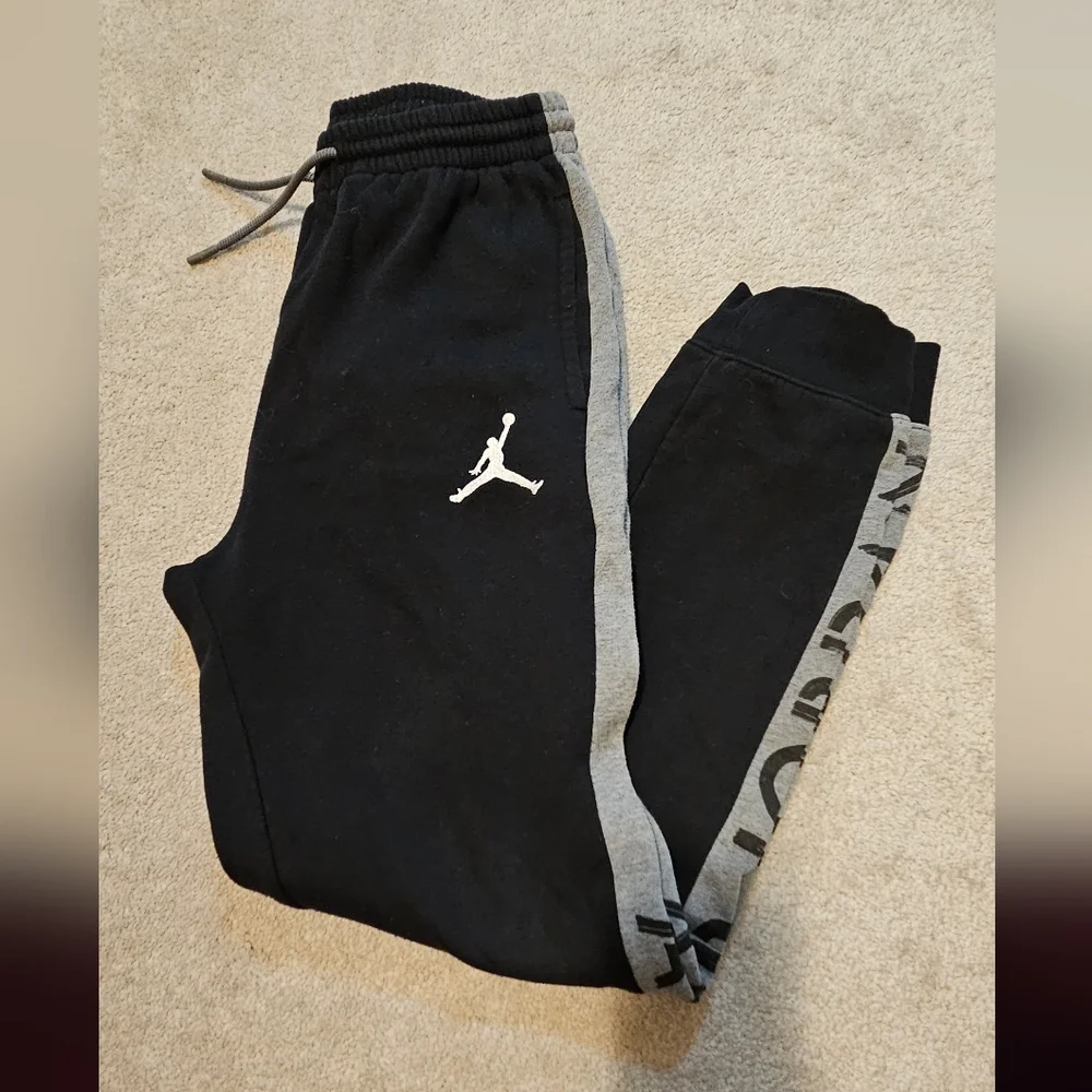 Jordan Bundle - Picture 2 of 6